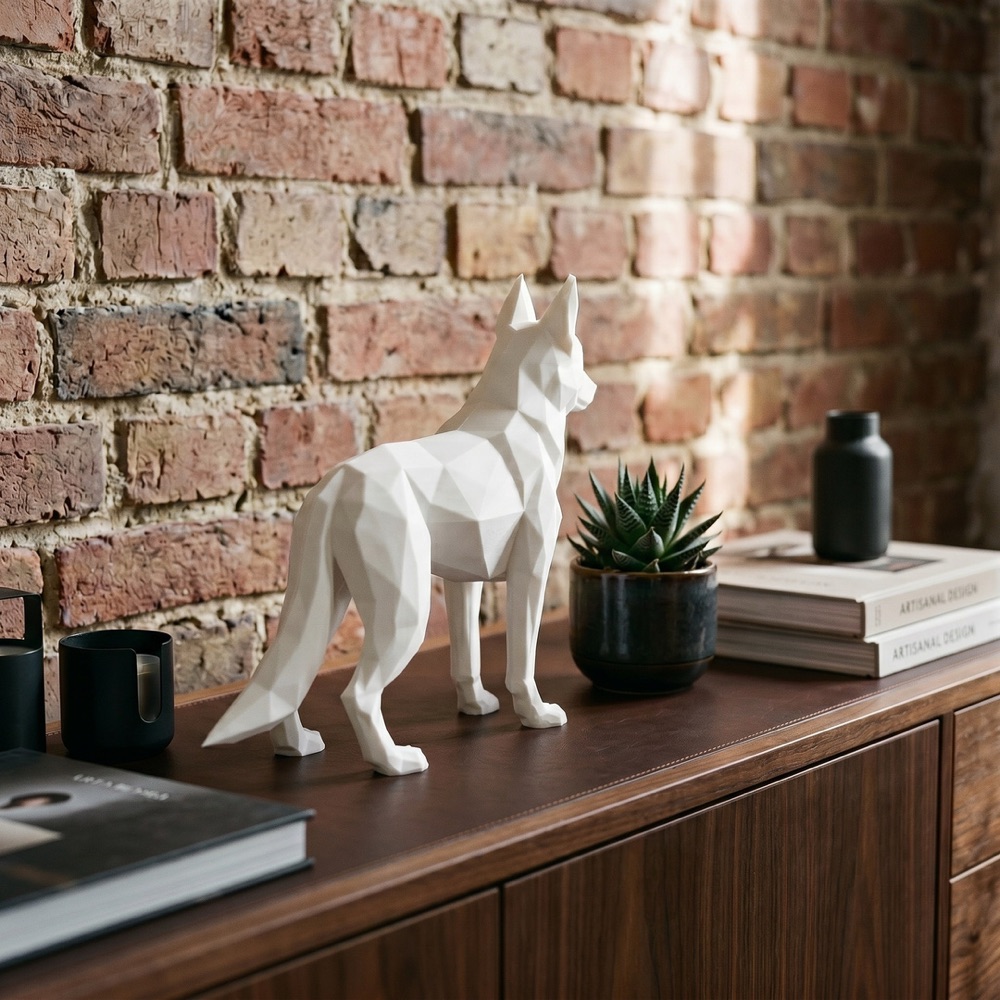 Low Poly Alman Çoban Köpeği Heykeli görsel 4
