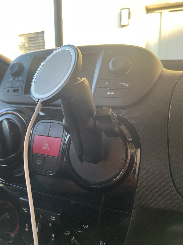 Fiat Fiorino / Qubo Havalandırma Izgarası RAM Mount Telefon Tutucu Aparatı görsel 2