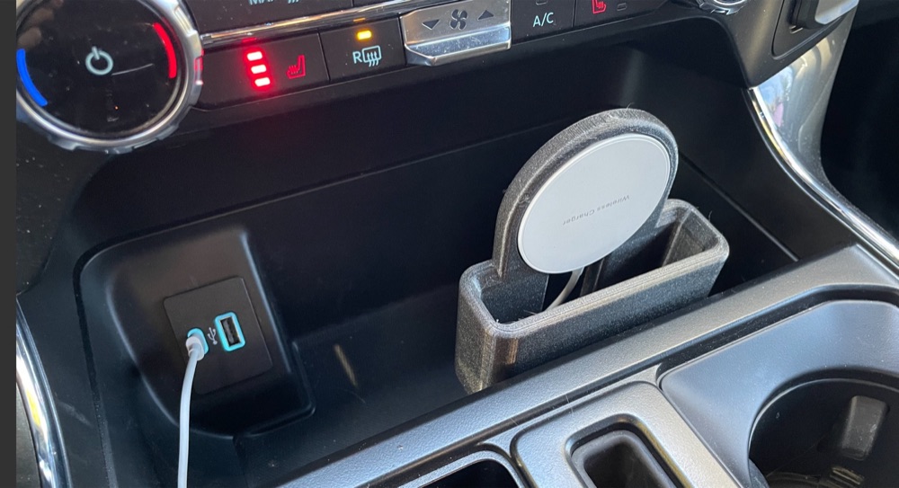 Ford F-150 kablosuz şarj yuvası görsel 2