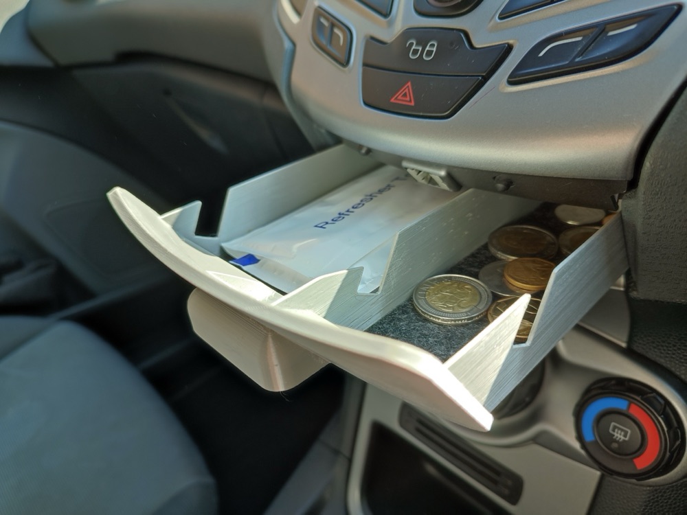 Ford Fiesta Orta Konsol Çekmecesi görsel 2