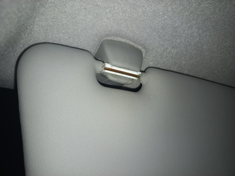 Ford Focus MK1 güneşlik klipsi