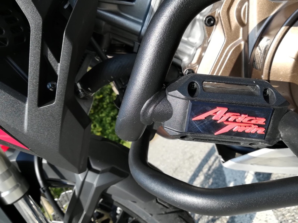 Honda Africa Twin koruma plakası görsel 4