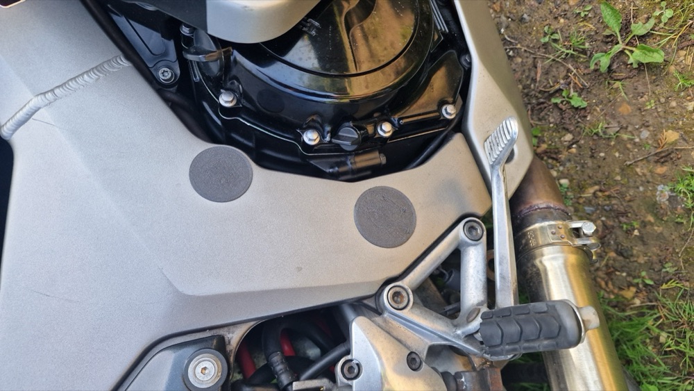 Honda CBR1100XX Super Blackbird kadro tapa seti