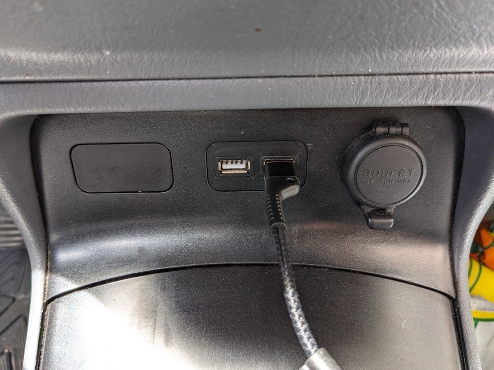 Honda Civic Çift USB Paneli görsel 2