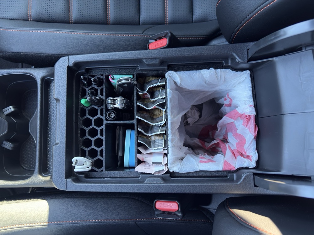 Honda CR-V 6. nesil orta konsol düzenleyici