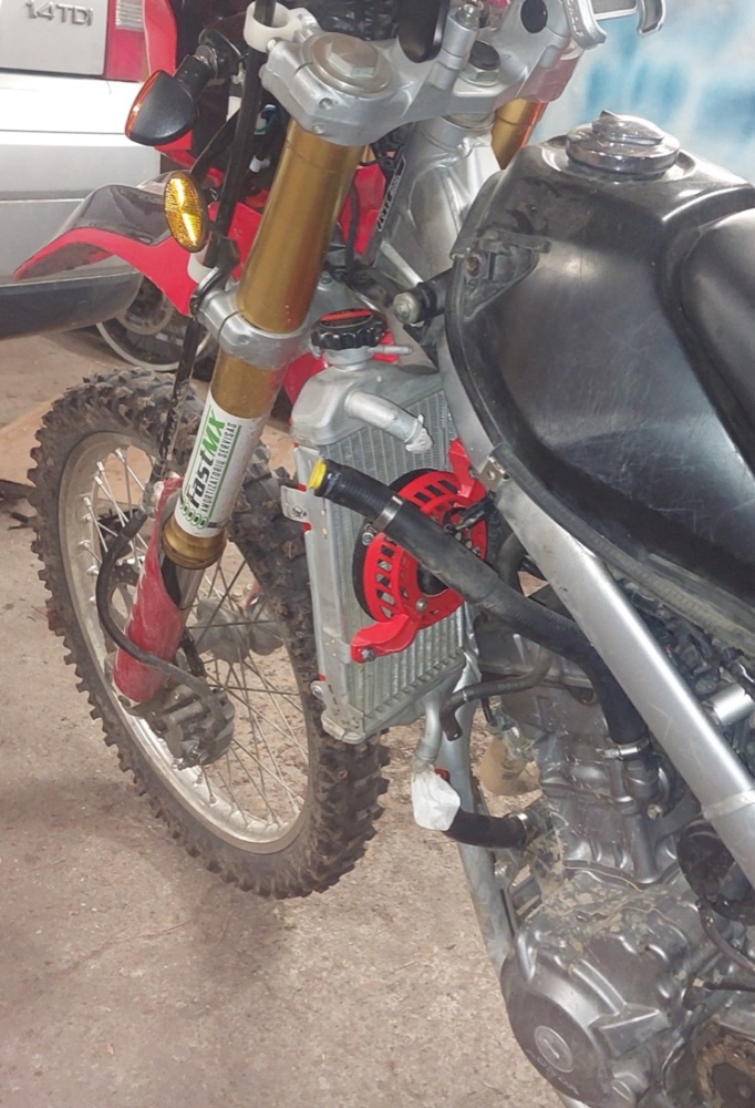 Honda CRF250L radyatör fan tutucu