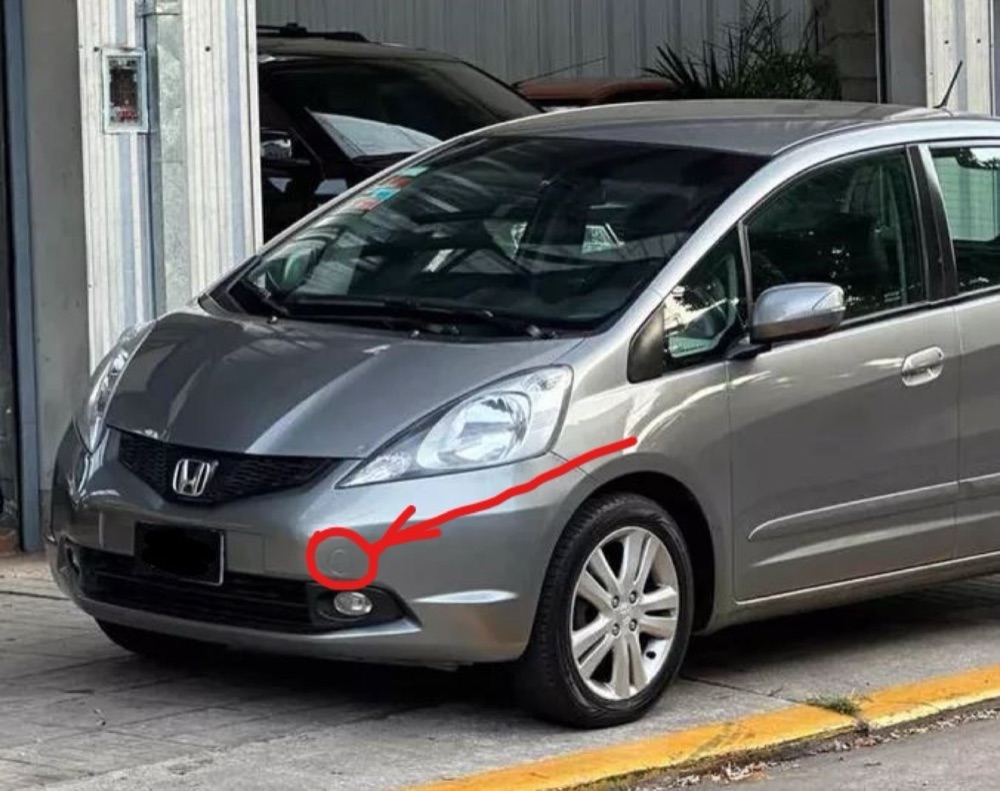 Honda Fit / Jazz ön çekme kancası kapağı