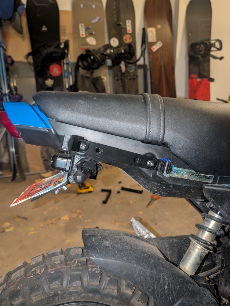 Honda Grom kutu tutucu klips görsel 3
