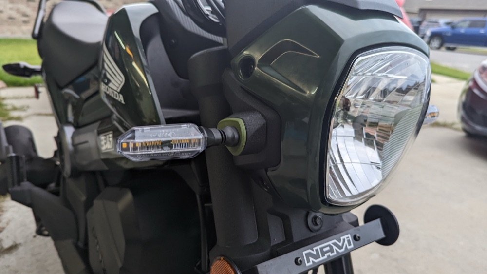 Honda Navi 110 ön sinyal kapağı