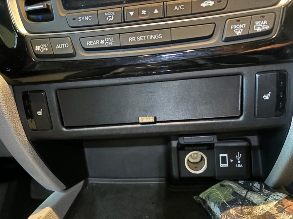 Honda Ridgeline konsol çekmecesi görsel 2