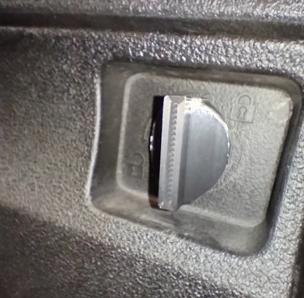 Honda Ridgeline / Talon Kapı Kilit Pimi görsel 3