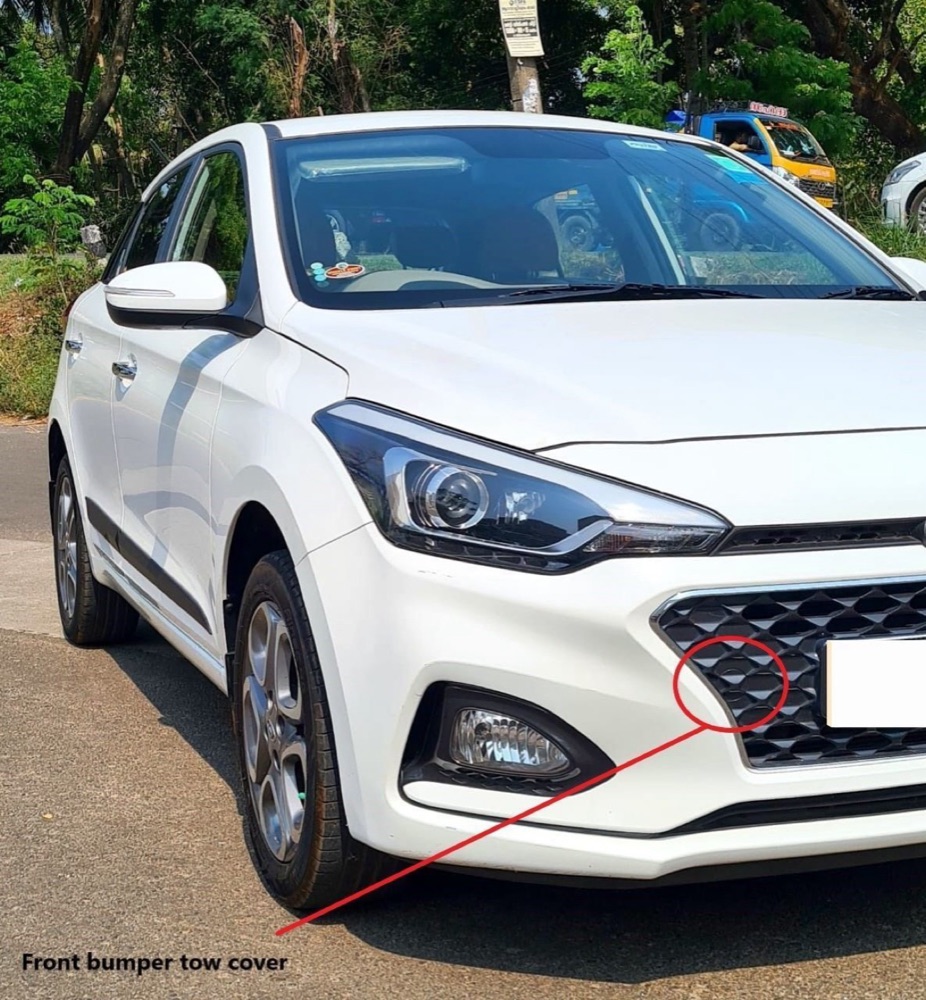 Hyundai i20 2017 Ön Tampon Çeki Demiri Kapağı