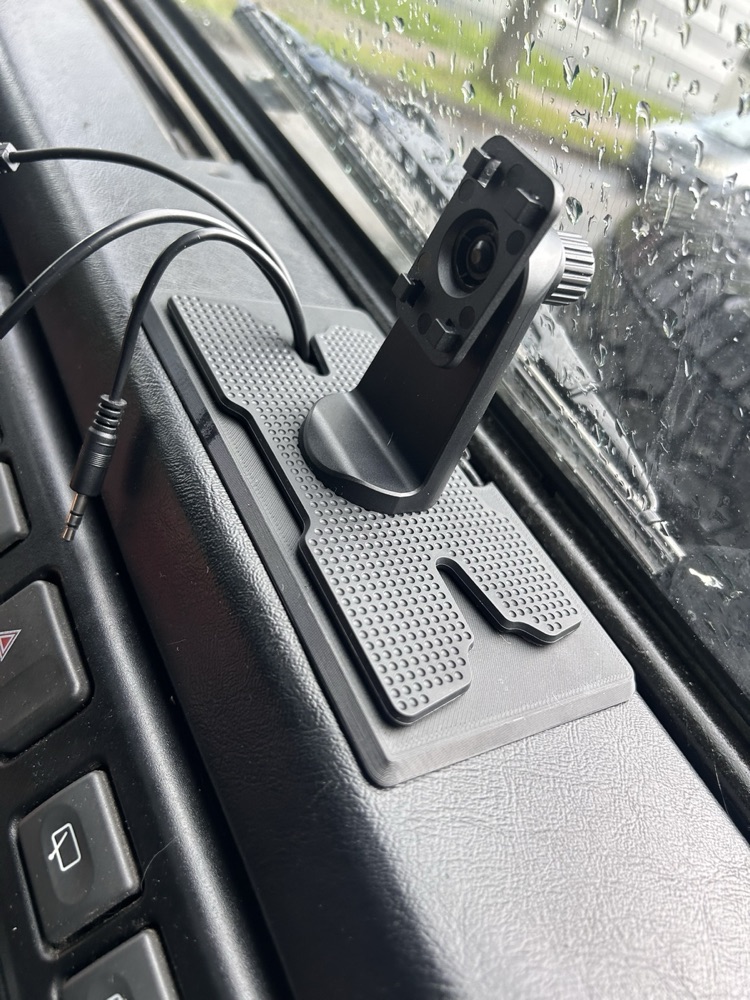 Land Rover Defender TD5 küllük dash montaj tabanı