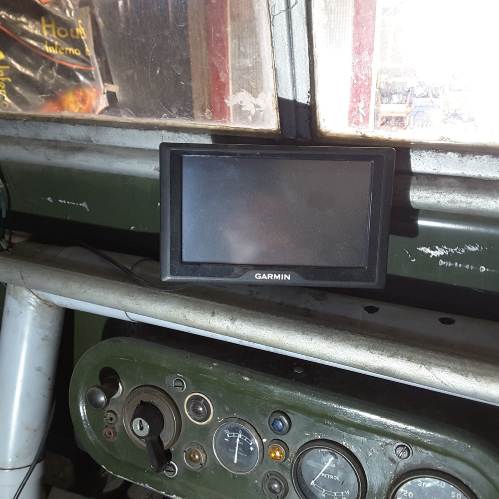 Land Rover Series One Garmin navigasyon tutucu