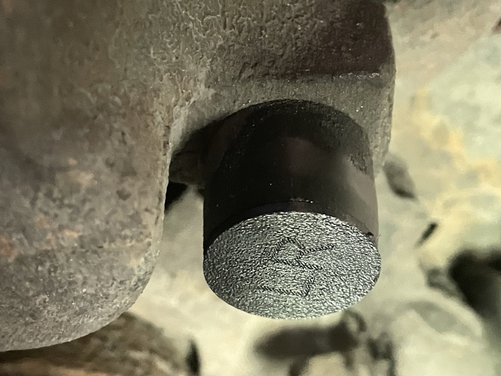 Land Rover ve Volvo Ön Fren Kaliper Tapası görsel 3
