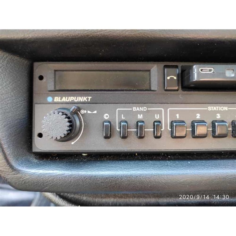 Mercedes 190E Blaupunkt Radyo Düğmesi görsel 2