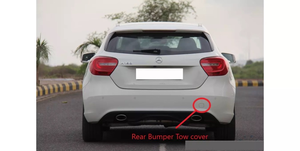 Mercedes A180 2013 Arka Tampon Çeki Demiri Kapağı