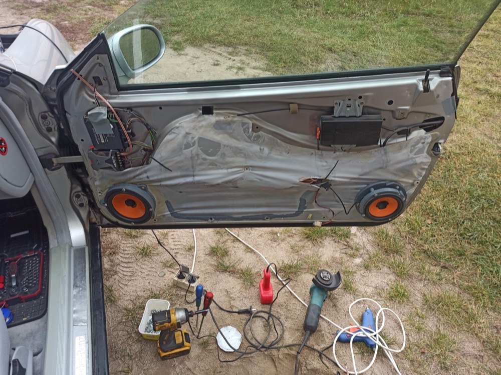 Mercedes CLK Hoparlör Adaptörü