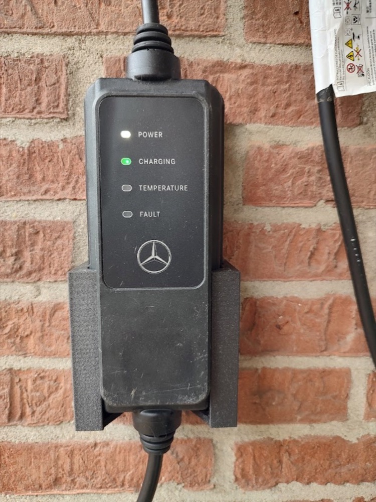 Mercedes Hibrit Duvar Şarj Cihazı Duvar Askısı
