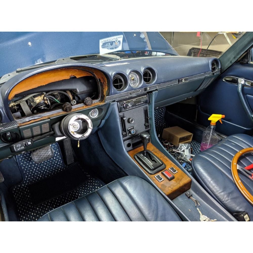 Mercedes R107 Konsol/Gösterge Paneli Parça Seti görsel 3