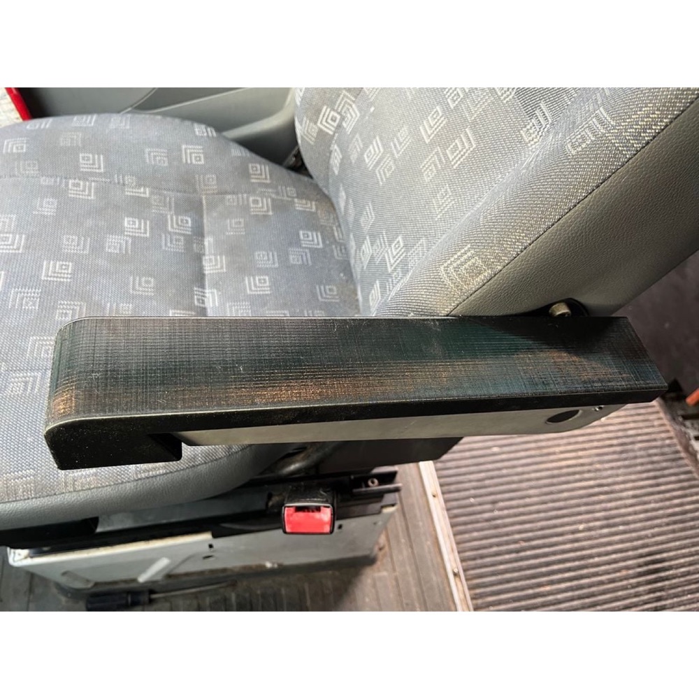 Mercedes Sprinter T1N Koltuk Kolçağı görsel 3