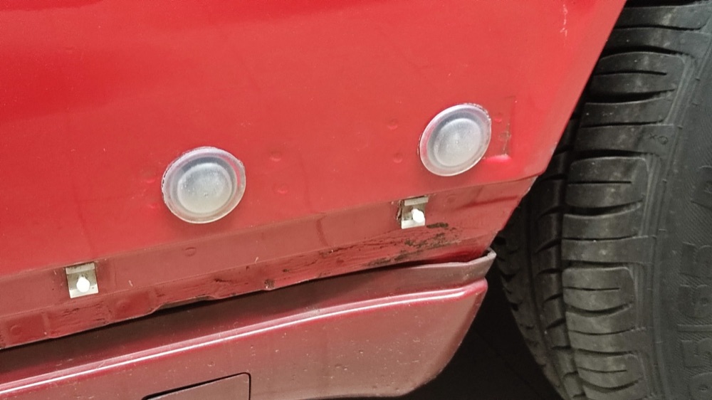 Mercedes W124 Kapı Cam Krikosu Dış Tapası (A1109870544)