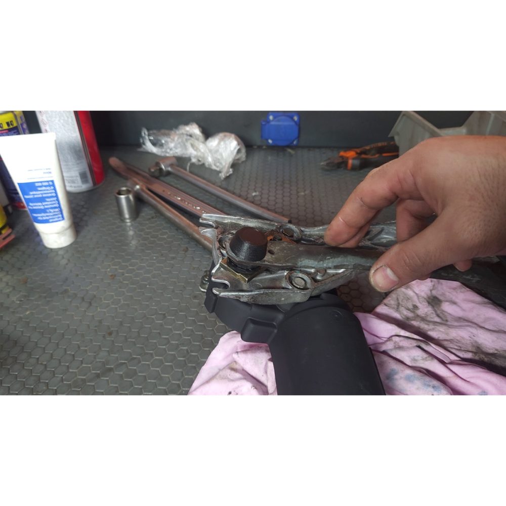 Mercedes W124/W140/R129 Silecek Kol Bağlantısı