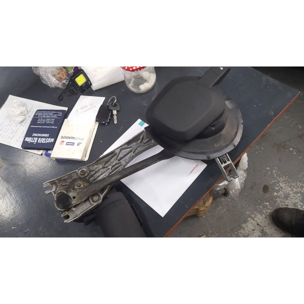 Mercedes W124/W140/R129 Silecek Kol Bağlantısı görsel 3