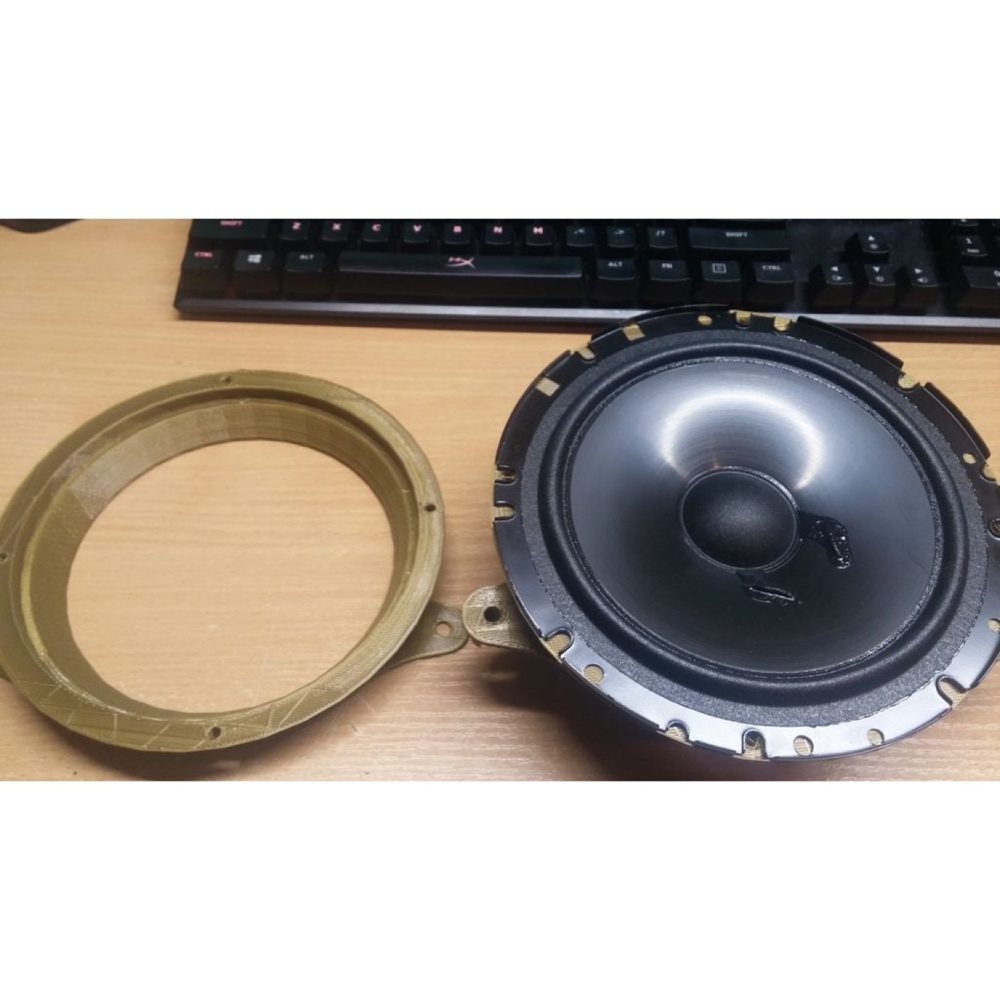 Mercedes W202 Ön Hoparlör Adaptörü (165mm)