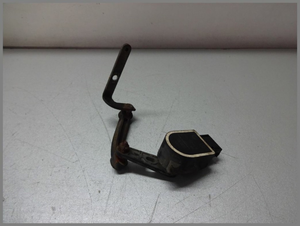 Mercedes W204 Far Yükseklik Sensör Kolu