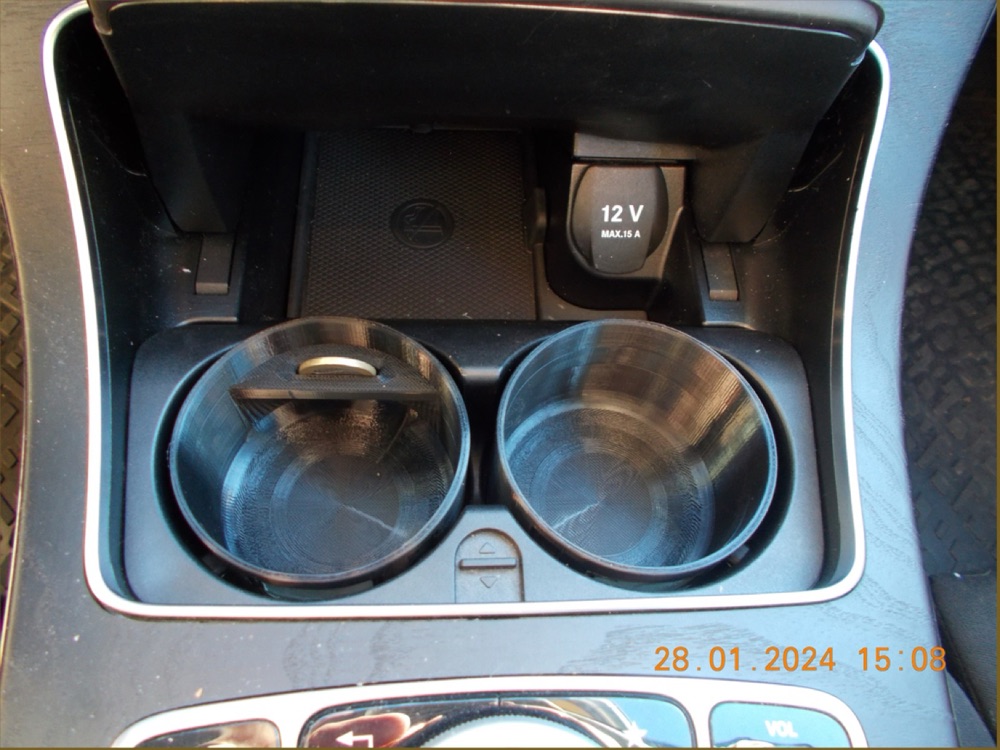 Mercedes W205, W213 ve X253 Uyumlu Bardaklık İçi Düzenleyici
