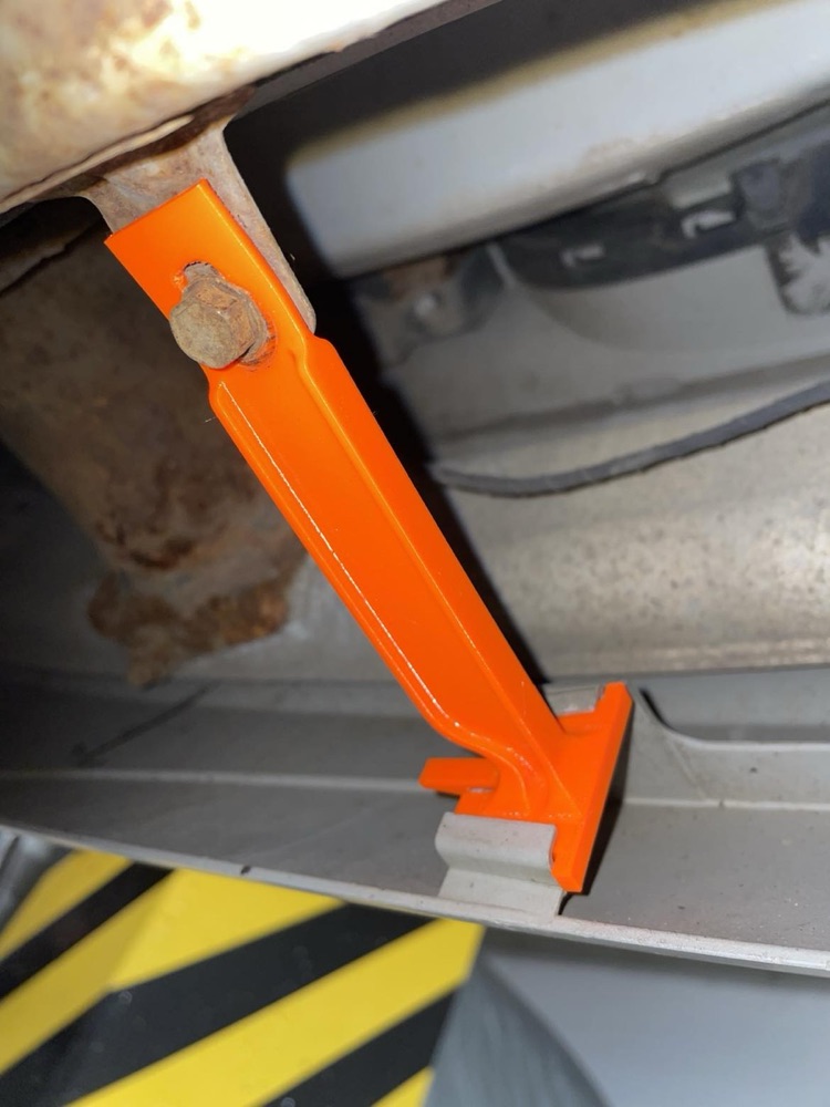 Mercedes W211 Arka Tampon Braketi (A2118851314)