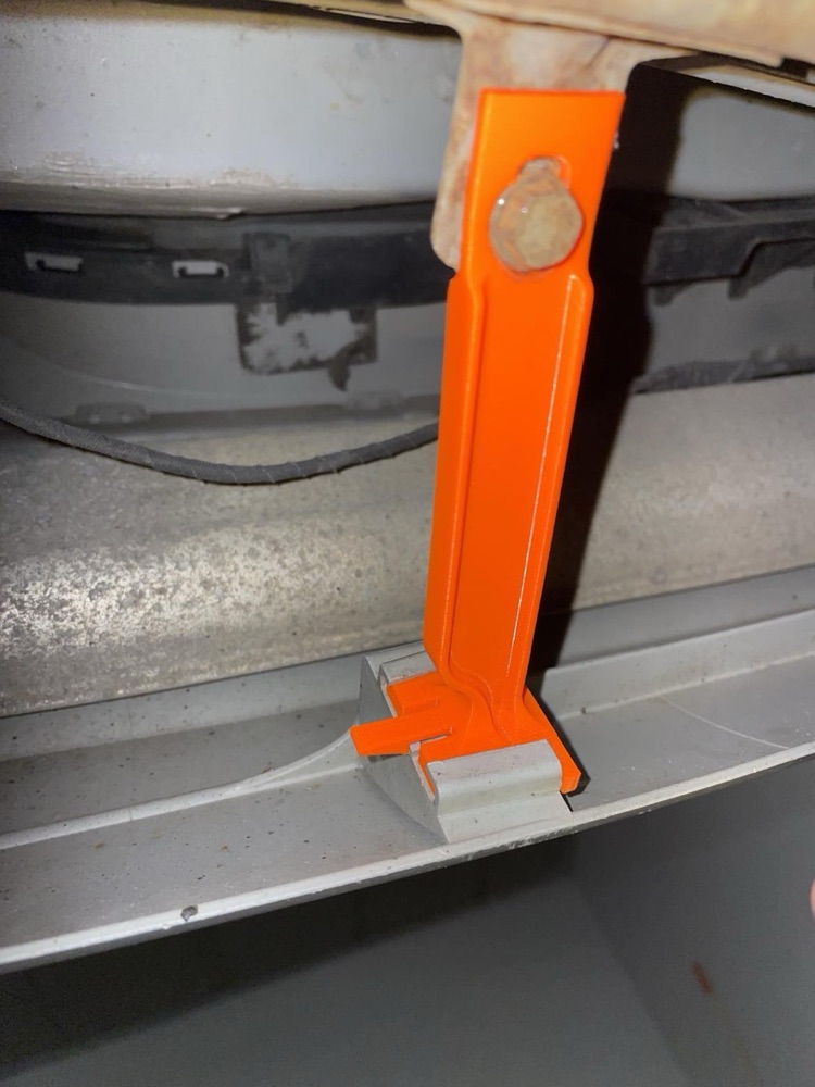 Mercedes W211 Arka Tampon Braketi (A2118851314) görsel 2