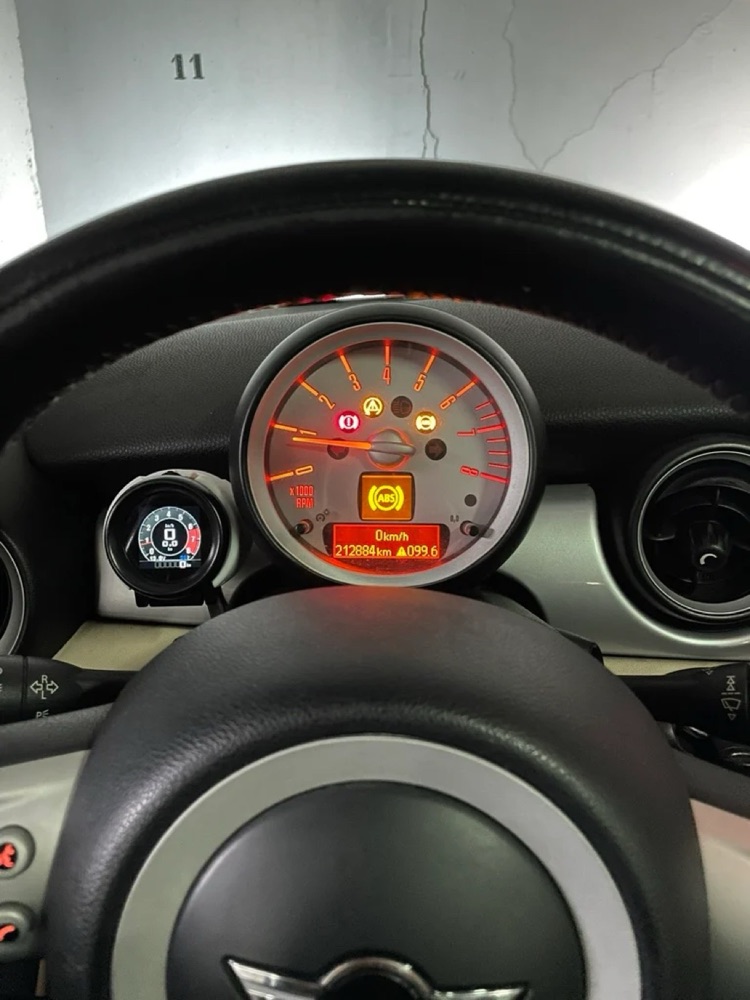 Mini Cooper R56 Autool X60 Gösterge Tutucu Aparat