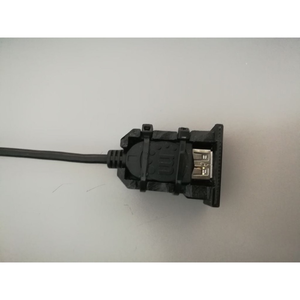 Mitsubishi ASX Uyumlu USB Port Yuvası Aparatı