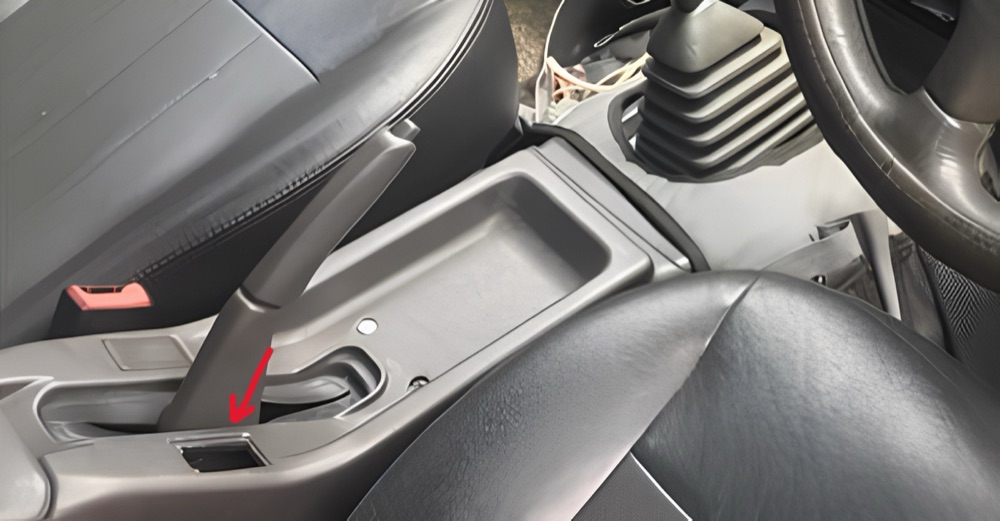 Mitsubishi Colt Rodeo Konsol Kapakları