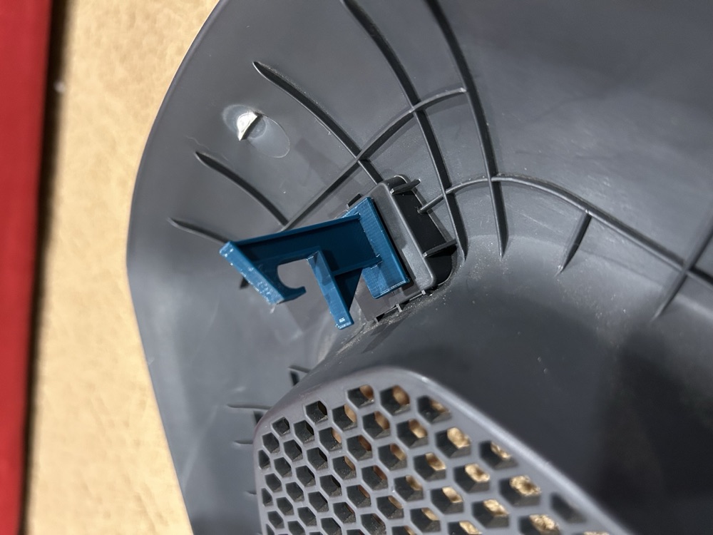 Mitsubishi Eclipse Koltuk Arka Panel Klipsi görsel 2