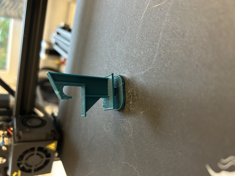 Mitsubishi Eclipse Koltuk Arka Panel Klipsi görsel 3