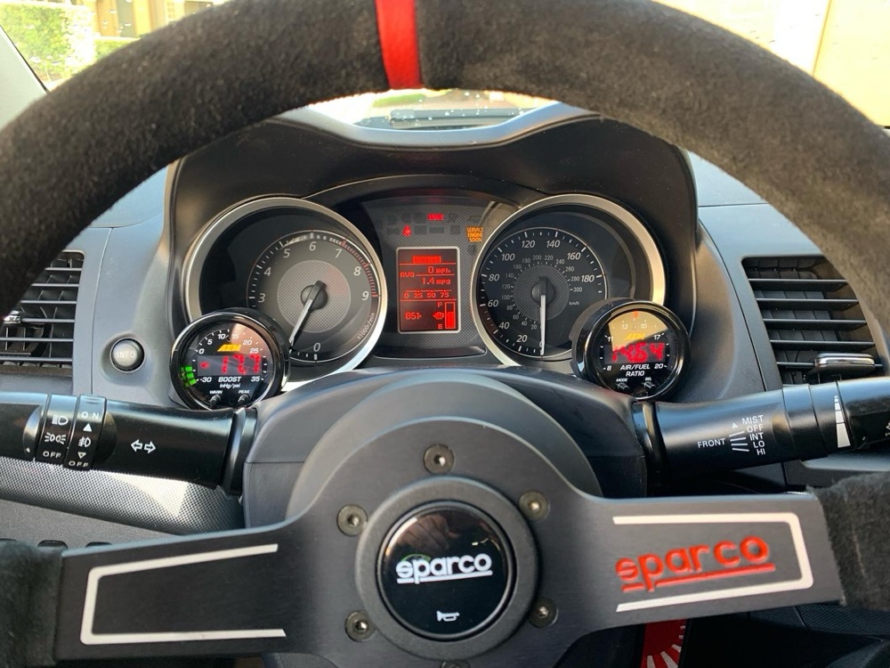Mitsubishi Evo X AEM X-Series Gösterge Paneli Montaj Aparatı