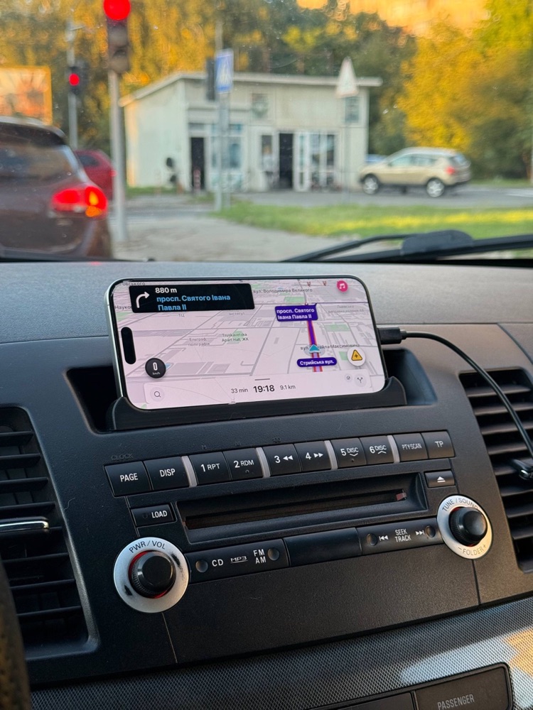 Mitsubishi Lancer X iPhone Telefon Tutucu Standı