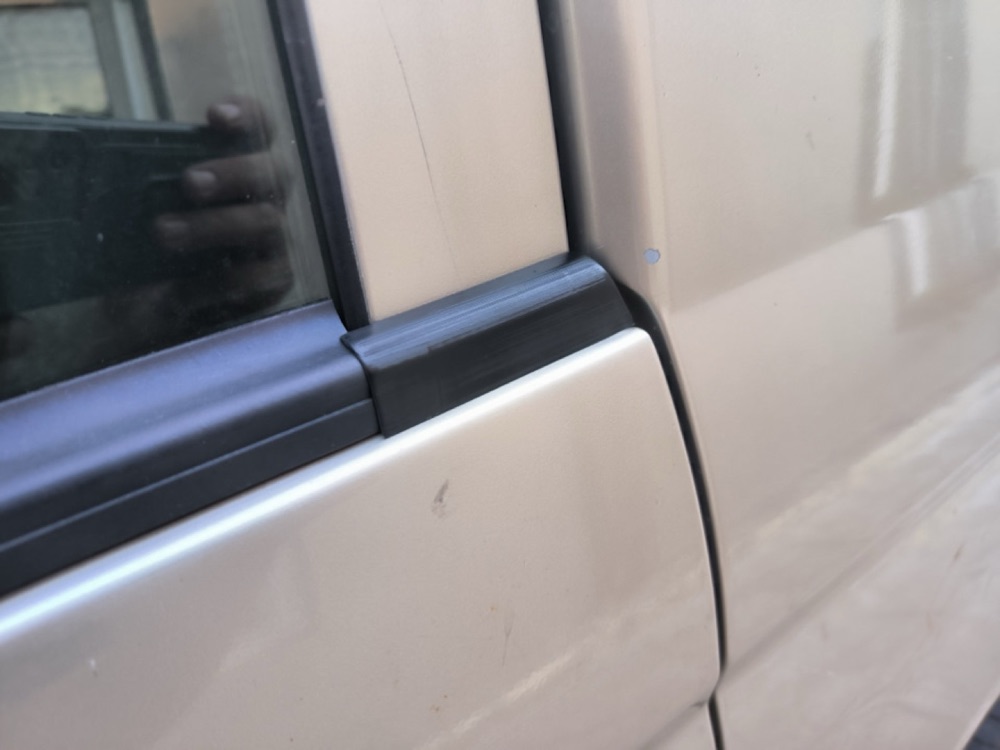 Mitsubishi Pajero Mini H58/H53 Cam Sıyırıcı Fitil Sonu