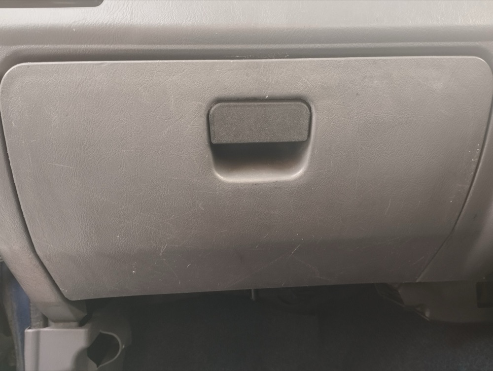 Mitsubishi Pajero Mini Torpido Gözü Kilidi