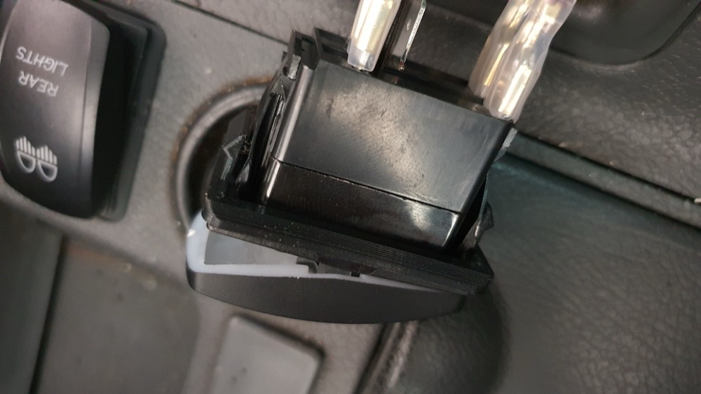 Mitsubishi Pajero Montero Uyumlu Tuş Adaptörü görsel 2