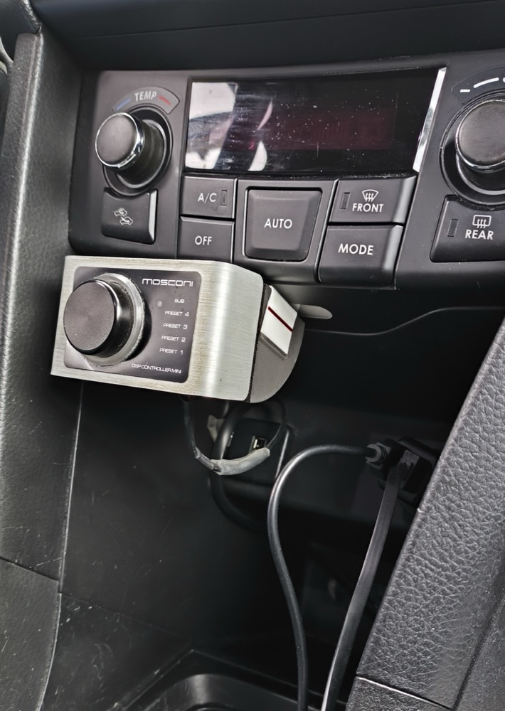 Mosconi Suzuki Swift Orta Konsol Montaj Aparatı