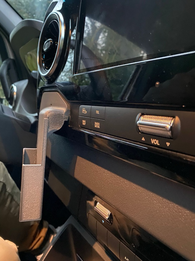 Mercedes Sprinter Otterbox Uyumlu Telefon Tutucu görsel 3