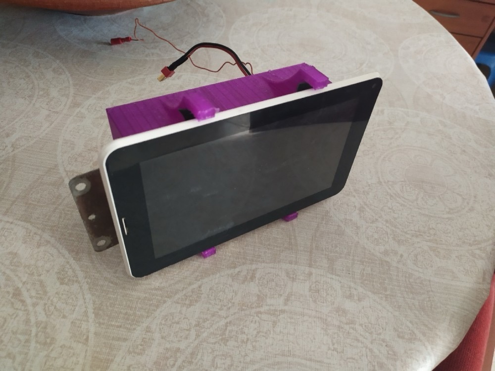 Mitsubishi Montero Tablet / Ekran Tutucu Kutusu görsel 3