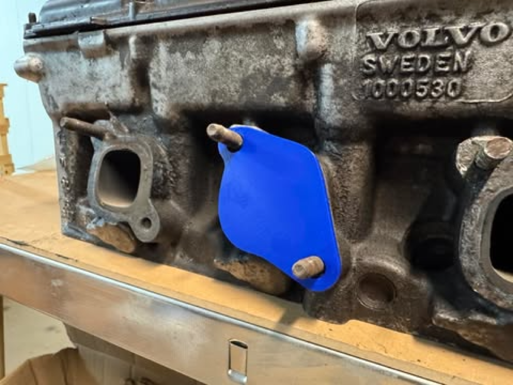 Volvo B230 Egzoz Portu Kapağı görsel 2