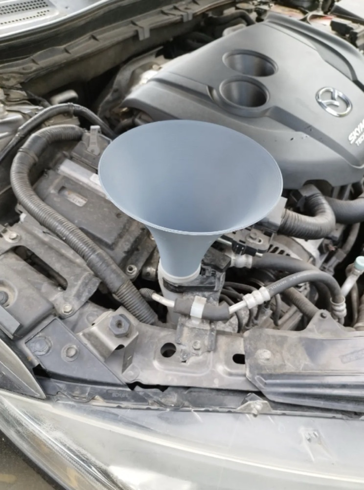 Mazda 3 Motor Yağı Doldurma Hunisi görsel 2