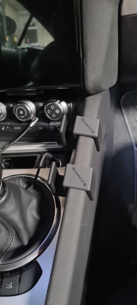 Audi TT Orta Konsol Telefon Tutucu görsel 2