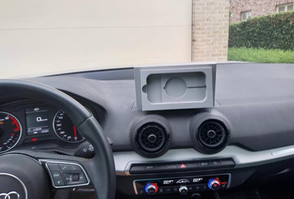 Audi Q2 Telefon Tutucu görsel 4